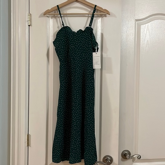 Green polka dot summer dress - Picture 2 of 4